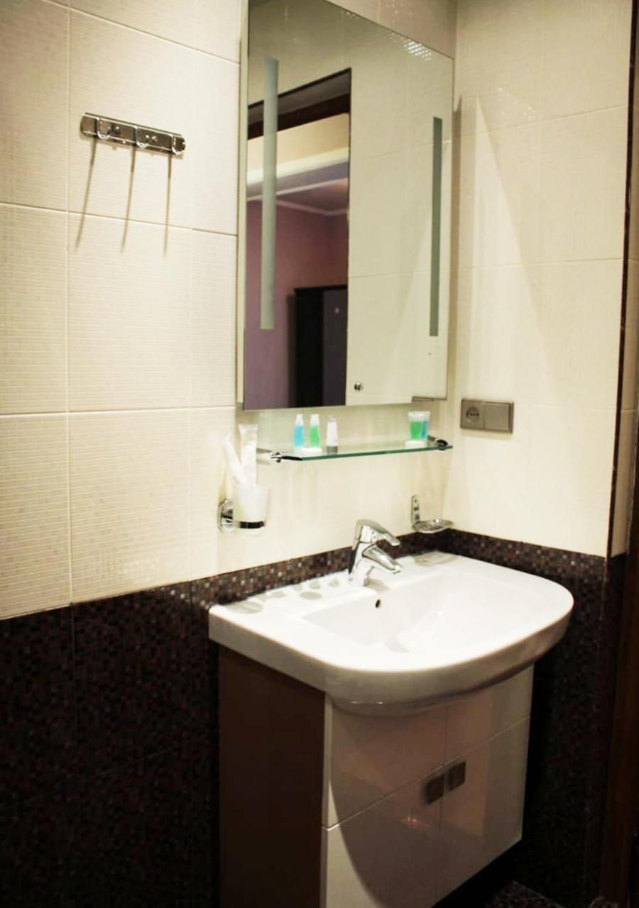 Geo Inn Hotel Тбилиси Экстерьер фото
